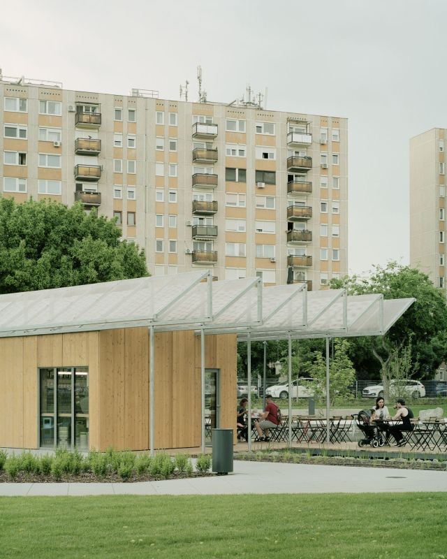 VIZAFOGÓ PARK ÉS PAVILON